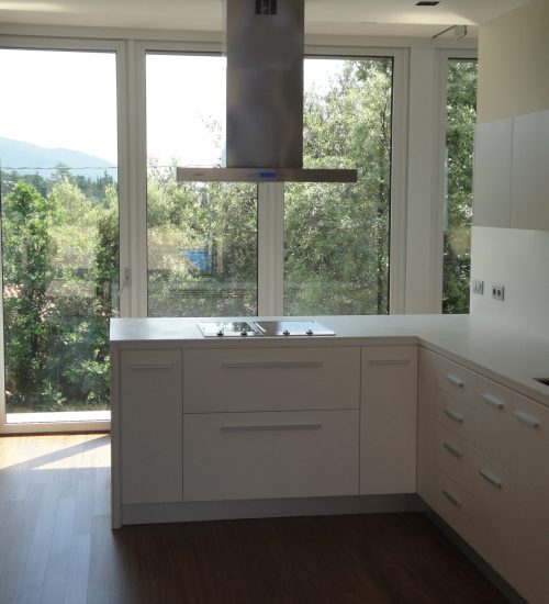 detalls de fusteria artesanal a mida